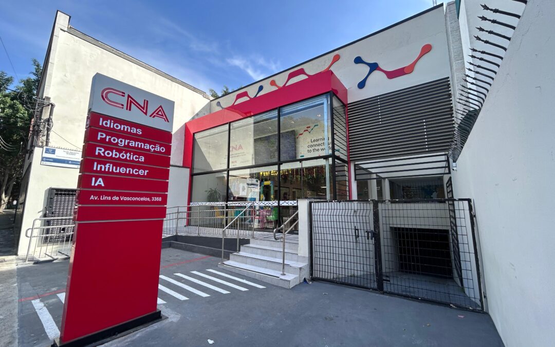 CNA lança curso de inglês online ao vivo voltado ao desenvolvimento profissional
